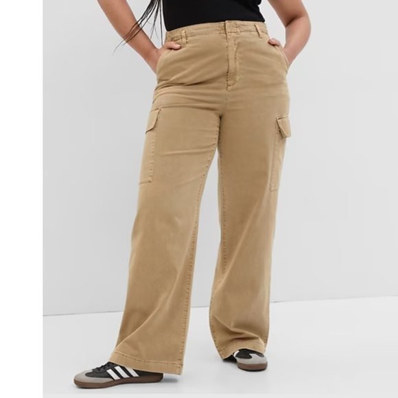 Gap Loose Khaki Cargo Pants with Washwell - Picture 3 of 12